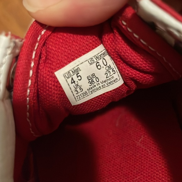 Vans - Picture 3 of 4